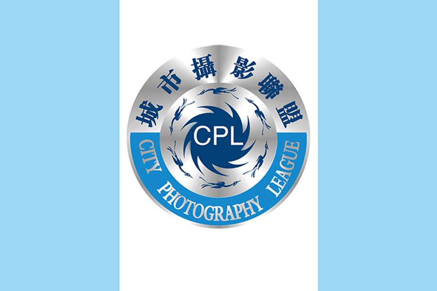 Sichuan Women’s Bicycle Photography Expedition: Tiananmen Entry Ceremony (1987) & World Record Recognition (2014)